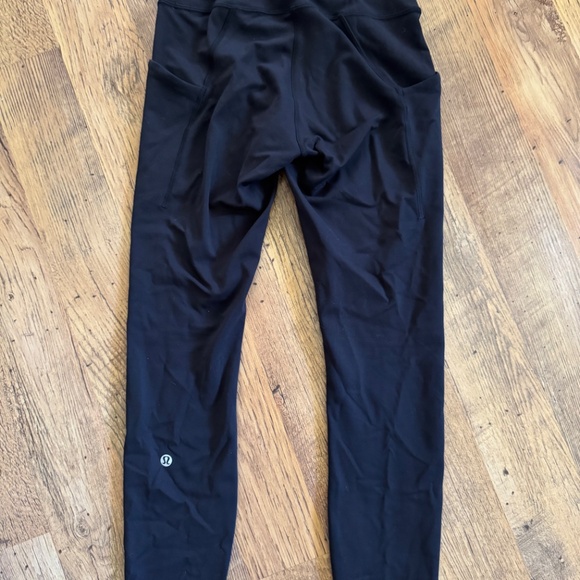 Lululemon Wunder Train 25” Legging with Pockets - Picture 3 of 4
